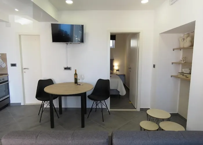 Nevera Apartment