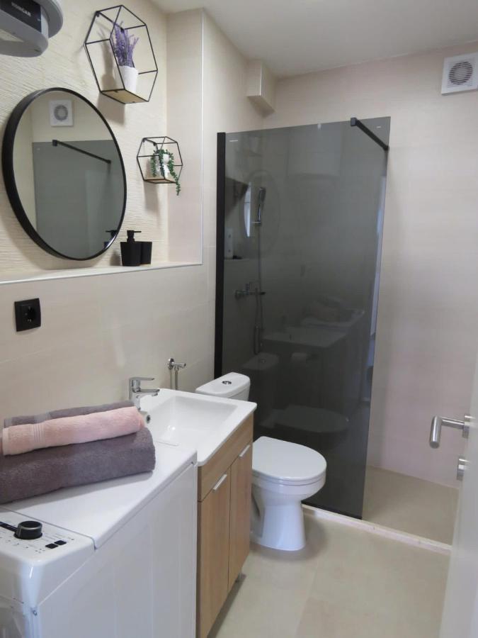Apartment Nevera Mlini